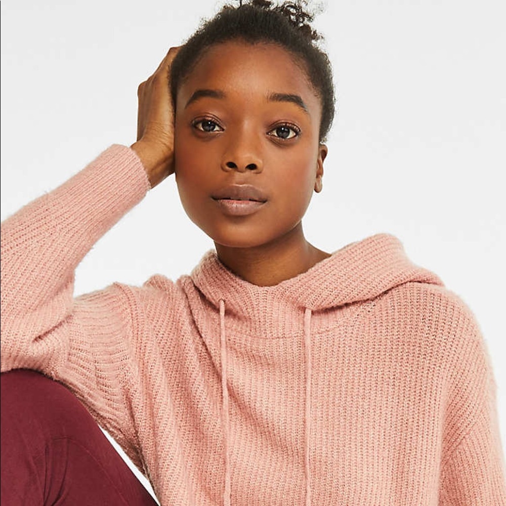 Lou & Grey super soft tie neck tunic sweater. Red